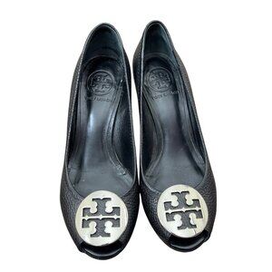 TORY BURCH Chelsea Black Leather Silver Medallion Wedge Heel Sz 6 EUC